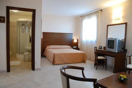 Hotel Villa Mokarta Salemi Habitación foto